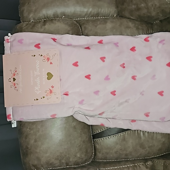 Ultra Soft Plush Throw Blanket - Picture 8 of 10